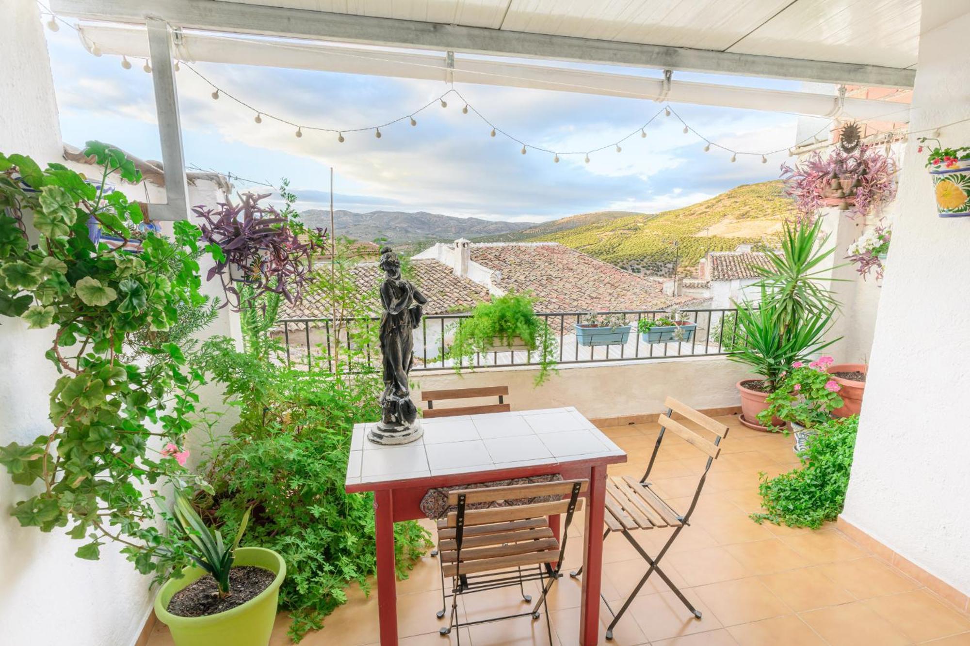 Astarte Guesthouse Castillo de Locubín 外观 照片